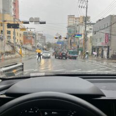 차선 변경할 때는 식은땀이 났어요